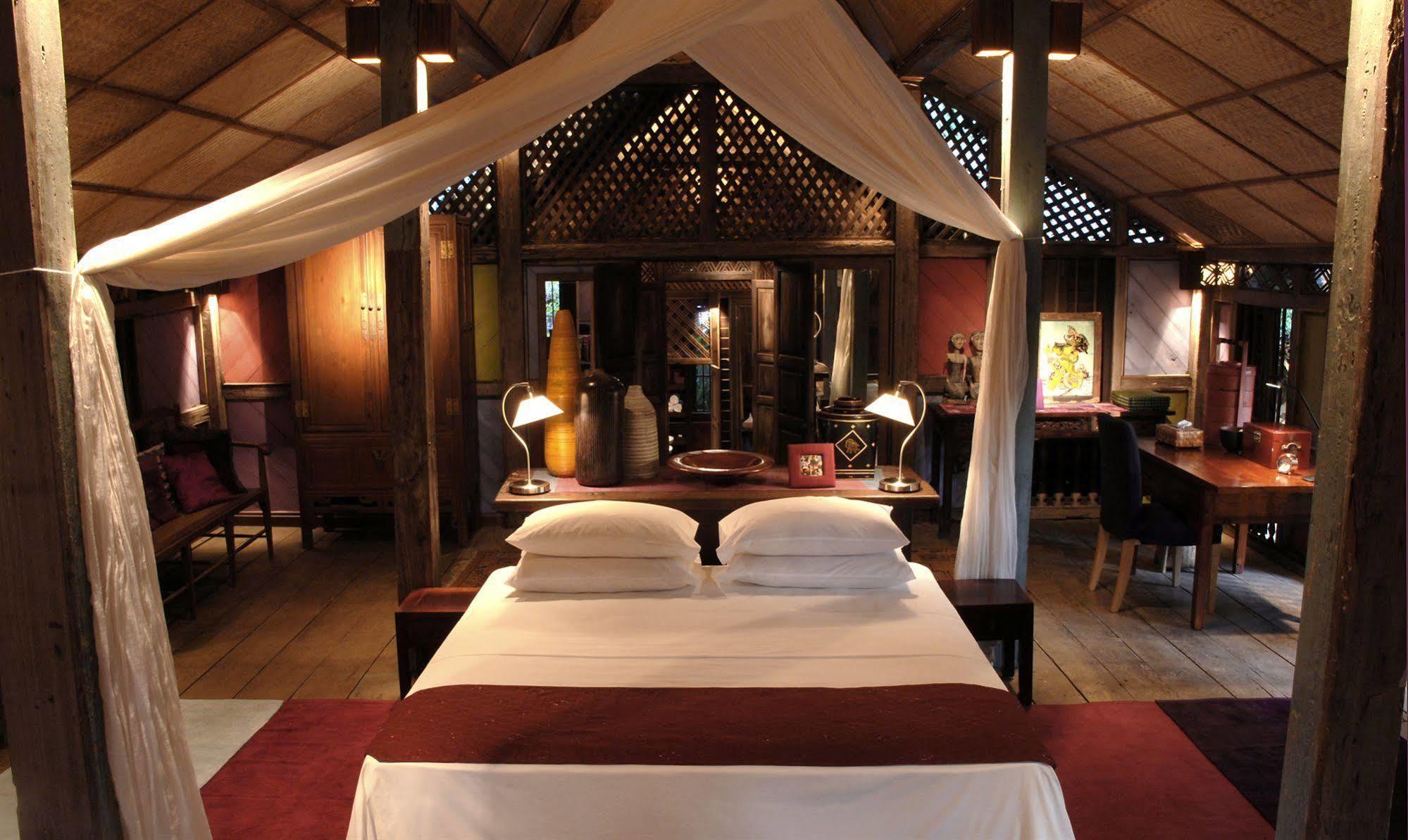 Bon Ton Antique Wooden Villas Pantai Cenang (Langkawi) Exterior foto